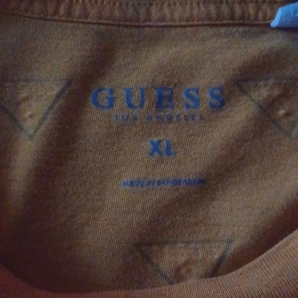-- Guess Orange Graphic Tee - Picture 5 of 8